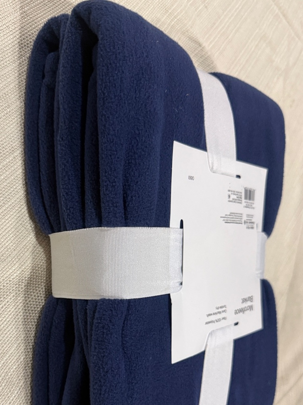 Room Essentials Navy Microfleece Throw Blanket 66 in X 90 in. - Picture 5 of 6